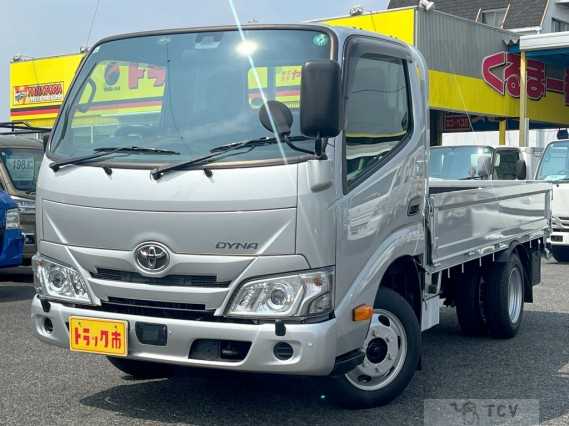 2022 Toyota Dyna Truck
