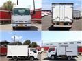 2013 Isuzu Elf Truck