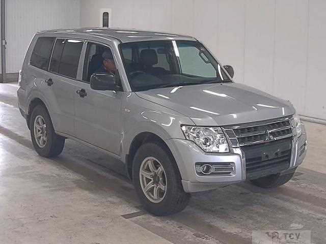2016 Mitsubishi Pajero