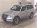 2016 Mitsubishi Pajero