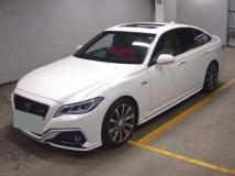 2018 Toyota Crown Hybrid