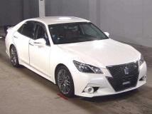 2013 Toyota Crown