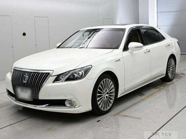 2014 Toyota Crown Majesta