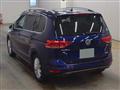 2016 Volkswagen Golf Touran