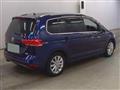 2016 Volkswagen Golf Touran