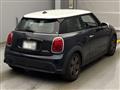 2022 BMW MINI