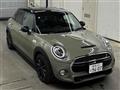 2019 BMW MINI