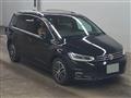 2017 Volkswagen Golf Touran