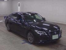 2018 Toyota Crown Hybrid