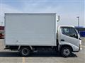 2004 Toyota Dyna Truck