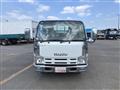 2010 Isuzu Elf Truck