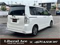 2013 Toyota Voxy