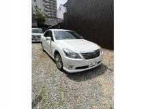 2010 Toyota Crown Hybrid