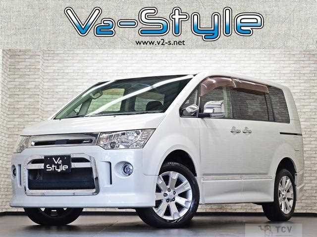 2010 Mitsubishi Delica D5