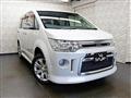 2010 Mitsubishi Delica D5