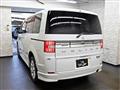 2010 Mitsubishi Delica D5