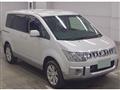 2017 Mitsubishi Delica D5