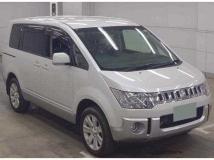 2017 Mitsubishi Delica D5