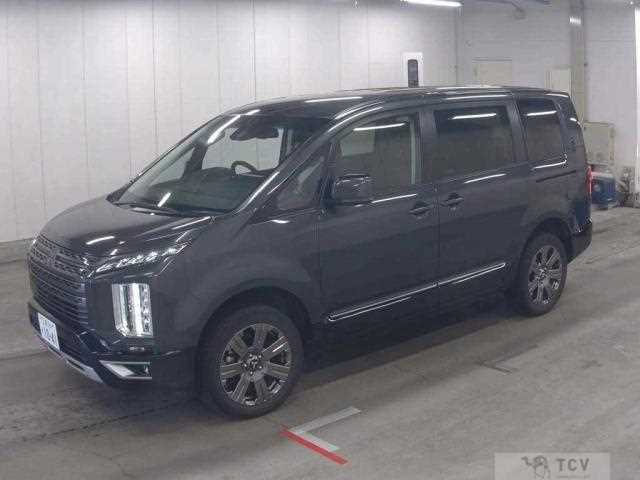 2022 Mitsubishi Delica D5