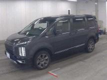 2022 Mitsubishi Delica D5