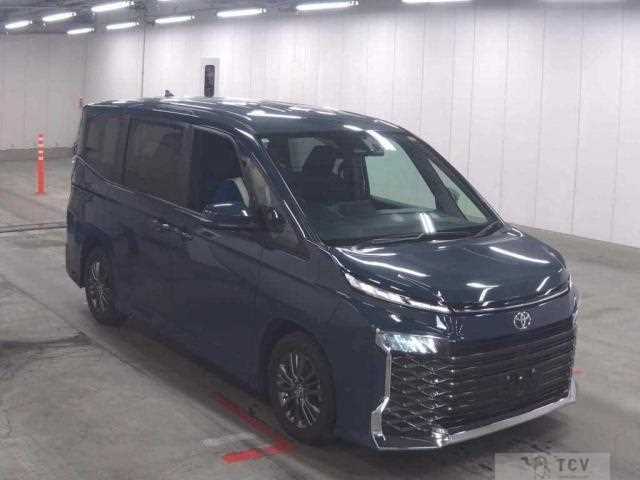 2023 Toyota Voxy