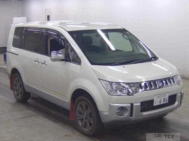 2016 Mitsubishi Delica D5