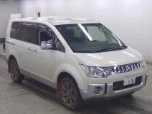 2016 Mitsubishi Delica D5