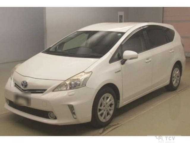 2013 Toyota PRIUS α
