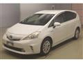 2013 Toyota PRIUS α