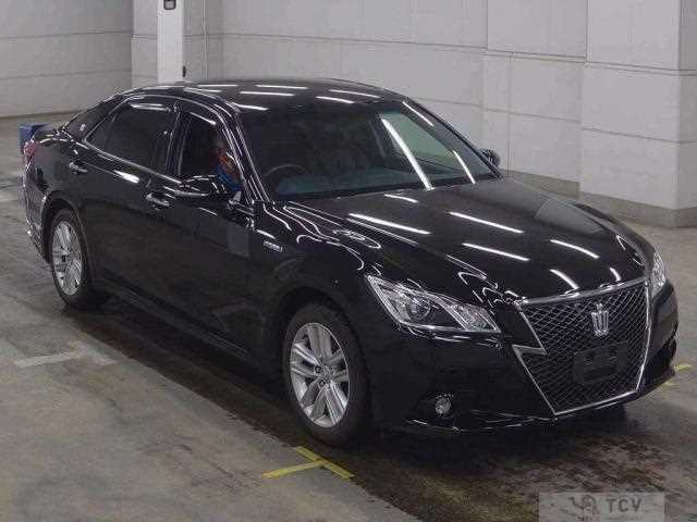 2014 Toyota Crown Hybrid