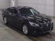 2014 Toyota Crown Hybrid