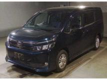 2016 Toyota Voxy