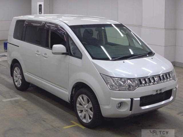2017 Mitsubishi Delica D5