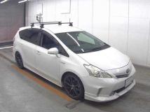 2013 Toyota PRIUS α