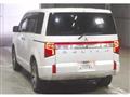 2022 Mitsubishi Delica D5