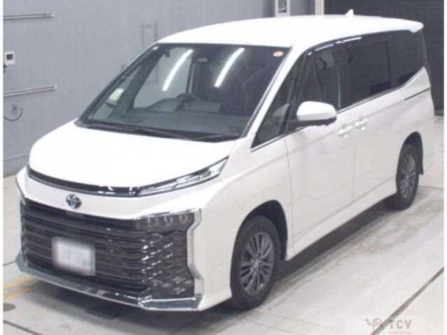 2022 Toyota Voxy