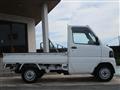 2010 Mitsubishi Minicab Truck