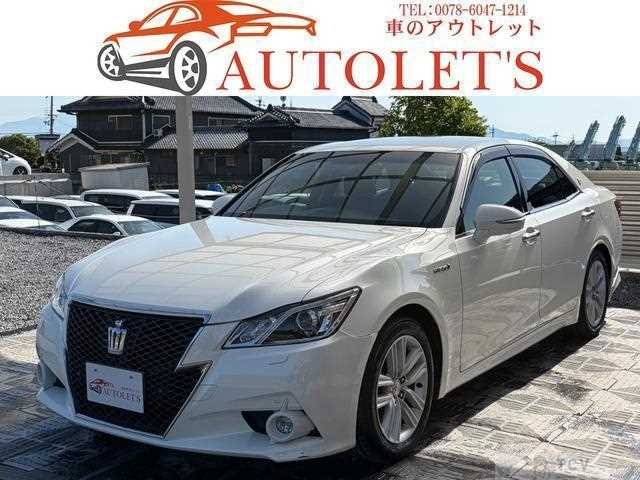 2013 Toyota Crown Hybrid
