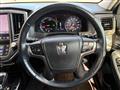 2013 Toyota Crown Hybrid