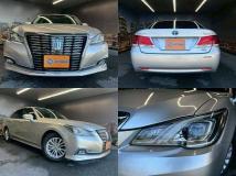 2017 Toyota Crown Hybrid