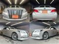 2016 Toyota Crown Hybrid