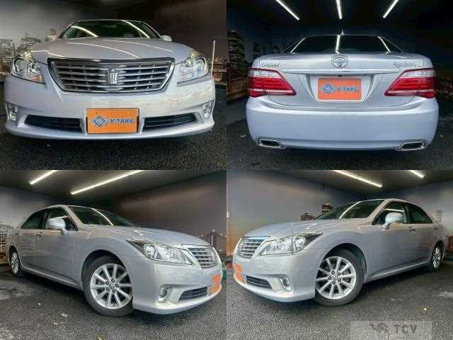 2011 Toyota Crown