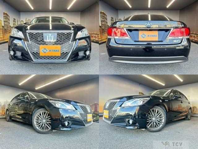 2013 Toyota Crown Hybrid