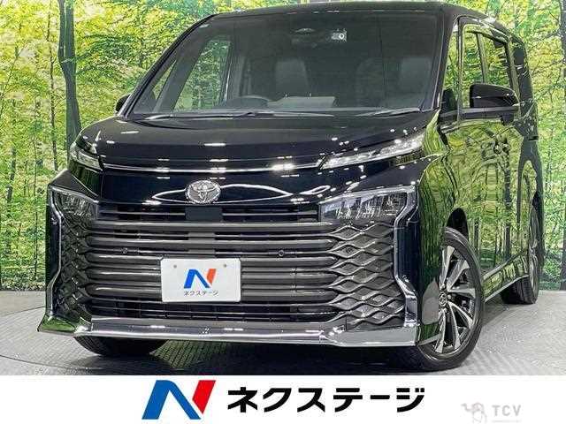 2022 Toyota Voxy