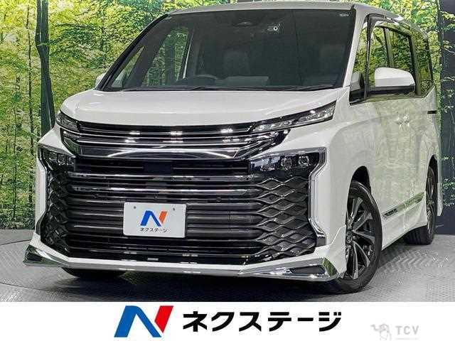 2022 Toyota Voxy