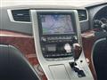 2011 Toyota Vellfire