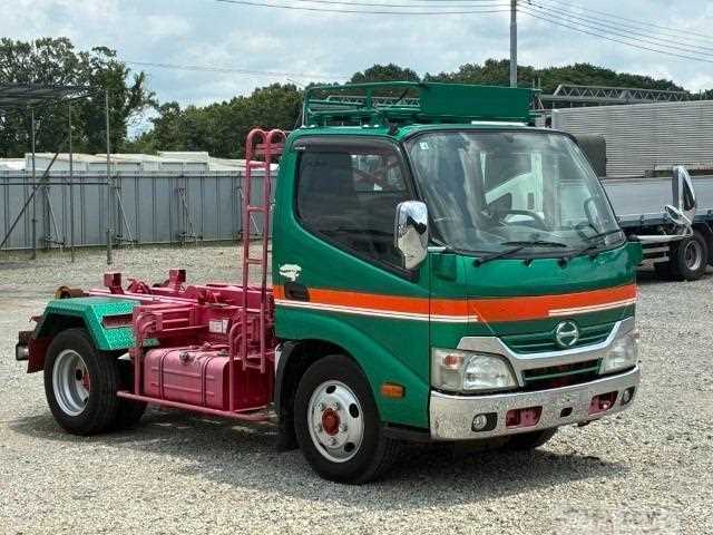 2014 Hino Dutro