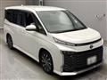 2022 Toyota Voxy