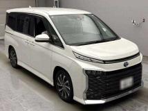 2022 Toyota Voxy
