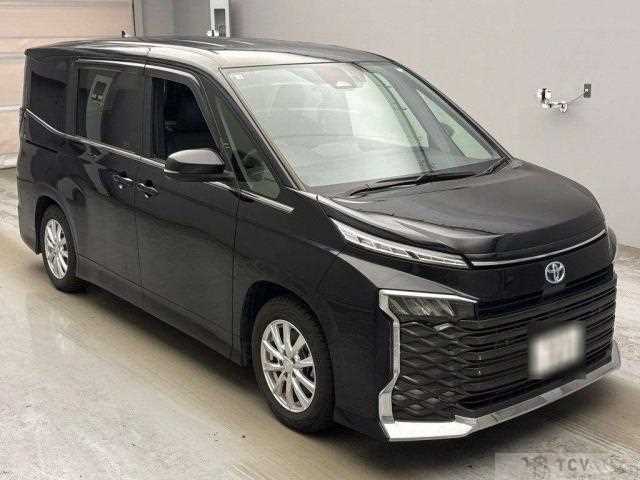 2023 Toyota Voxy